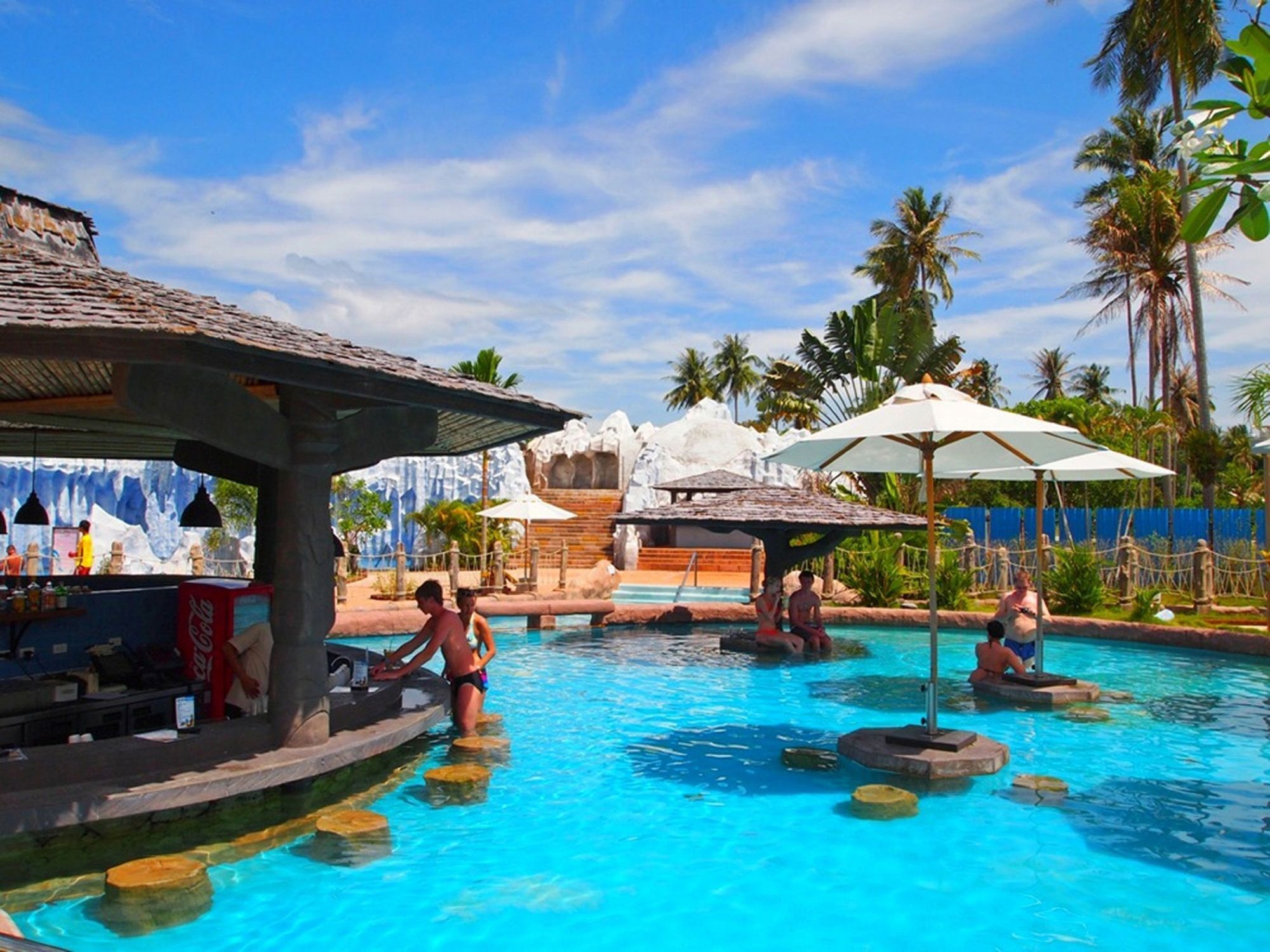Andaman House Hotel Mai Khao Exterior photo